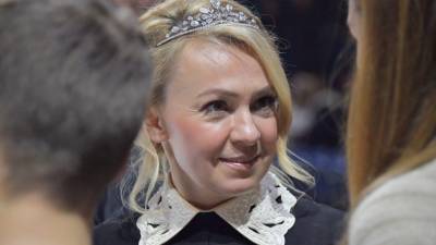 Яна Рудковская - Филипп Киркоров - Яна Рудковская показала крестины своего восьмимесячного малыша - 5-tv.ru