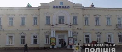 Украла 5 тысяч гривен у спящего мужчины: в Одесской области поймали воровку - w-n.com.ua - Одесская обл. - Подольск