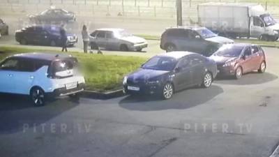 Подростки за рулем иномарки устроили ДТП на проспекте Просвещения - piter.tv - Санкт-Петербург