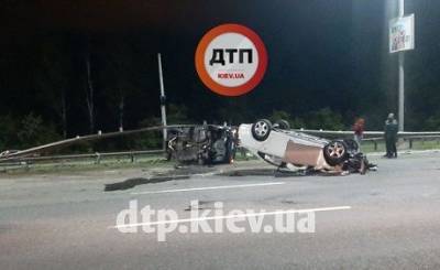 В Киеве ночные гонки завершились серьезным ДТП (ФОТО) - enovosty.com - Киев