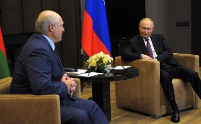 Владимир Путин - Александр Лукашенко - Лукашенко раскрыл содержимое взятого на встречу с Путиным чемодана - nakanune.ru - Сочи - Минск