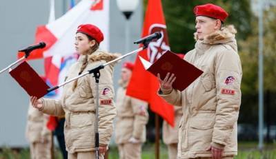 Сергей Шойгу - Валентина Терешкова - Ряды «Юнармии» могут пополнить воспитанники детских садов - mirnov.ru