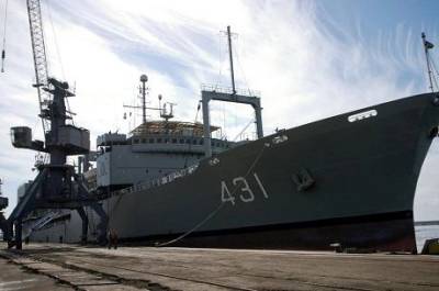 В Оманском заливе неожиданно загорелся и затонул крупнейший корабль ВМС Ирана (ВИДЕО) - enovosty.com - Англия - Иран - Тегеран - Reuters