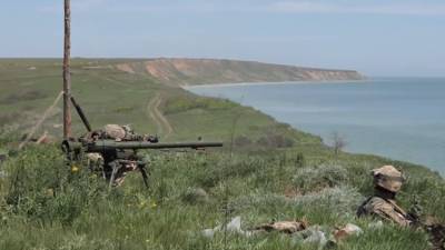 На границе с Крымом ВС Украины учились отбивать высадку десанта - фото - crimea.ria.ru - Крым - Симферополь - Russia