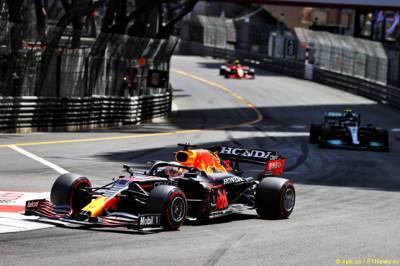 Максим Ферстаппен - FIA проверила машину Ферстаппена после финиша в Монако - f1news.ru - Княжество Монако