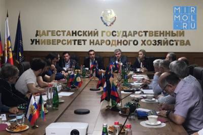 Министр по земельным и имущественным отношениям Дагестана ответил на вопросы журналистов - mirmol.ru - респ. Дагестан