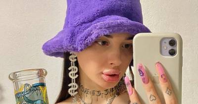 Блогер - Блогер, которая разгромила квартиру в Киеве, после бана в Instagram угрожала суицидом и желала "всем сдохнуть в муках" (ВИДЕО) - dsnews.ua - Киев