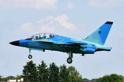 Конкурент российскому Як-130: в прессе Италии назвали предположительного покупателя самолёта М-346 в особой цветовой гамме - topwar.ru - Туркмения - Азербайджан - Ашхабад