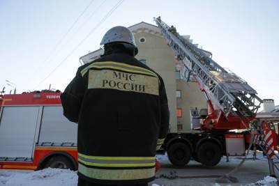 На Урале пожарные заявили об острой нехватке кадров и принудительной вакцинации - znak.com - Челябинская обл.