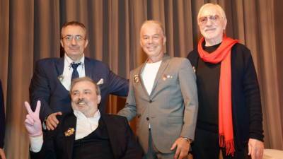 Борис Краснов - Постановщик шоу Пугачевой и Киркорова впал в кому - vesti.ru