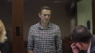 Алексей Навальный - Суд отказался снимать Навального с учета как склонного к побегу - znak.com - Владимирская обл.