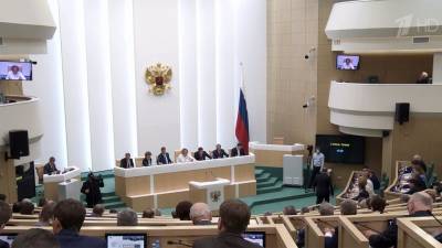 Владимир Путин - Сразу несколько важных законопроектов одобрил Совет Федерации - 1tv.ru - Вашингтон