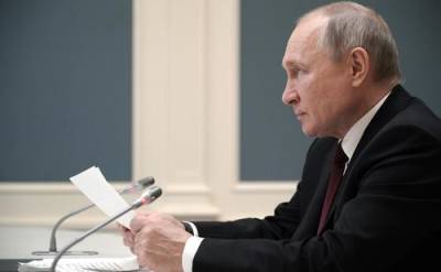 Владимир Путин - Путин: выплаты по 10 тысяч рублей должны получить и семьи, в которых дети пошли в школу с 6 лет - argumenti.ru