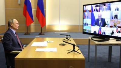 Владимир Путин - Путин: пособия идущим в первый класс детям будут выплачивать с 6 лет - piter.tv