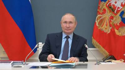 Владимир Путин - Михаил Мурашко - Путин призвал россиян вакцинироваться от COVID-19 - gazeta.ru