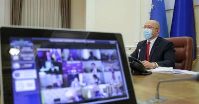 Денис Шмыгаль - Доллар в диапазоне 28–29 грн: правительство сформировало макропрогноз на три года - focus.ua