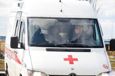 14-летнюю девочку, пострадавшую при стрельбе в казанской школе, выписали из больницы - mk.ru - Москва - Казань
