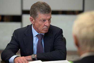 Петр Порошенко - Дмитрий Козак - Арсений Яценюк - Кремль уличил украинских олигархов в помощи Донбассу - lenta.ru - Москва - Киев - ДНР - ЛНР