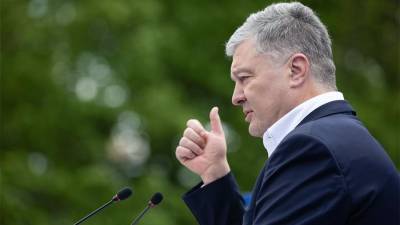 Владимир Зеленский - Петр Порошенко - Джо Байден - Порошенко попросил сенаторов США организовать встречу Байдена и Зеленского - iz.ru - Женева