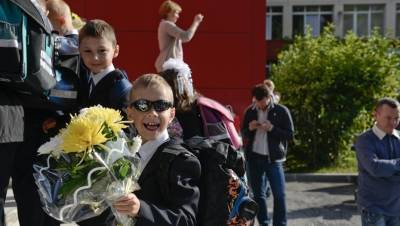 Владимир Путин - Татьяна Голикова - Школьники Петербурга получат по 10 тыс до конца 2021 года - dp.ru - Санкт-Петербург
