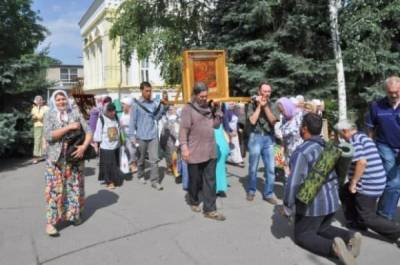 На Дніпропетровщині віруючі УПЦ пройдуть 700 км зі старовинною чудотворною святинею запорізького козацтва - ukrainianwall.com - Украина