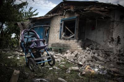 Под обстрелами карателей в ДНР погибли 13 человек в течение месяца - news-front.info - Украина - Киев - ДНР - Донбасс - Донецкая обл.