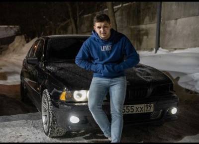 Сотрудники московского ДПС поймали блогера-гонщика и передали его военкомату - znak.com - Москва