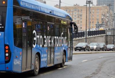 Антон Кульбачевский - Почти 80 процентов москвичей выбрали электрический общественный транспорт - vm.ru