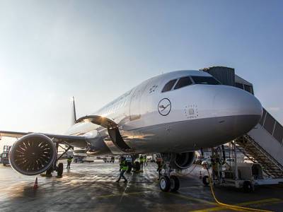 Lufthansa получила разрешения на пассажирские полеты в Россию в обход Белоруссии - rosbalt.ru - Москва - Санкт-Петербург