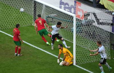 Евро-2020 стал рекордным по количеству голов в свои ворота - sport.bigmir.net - Португалия