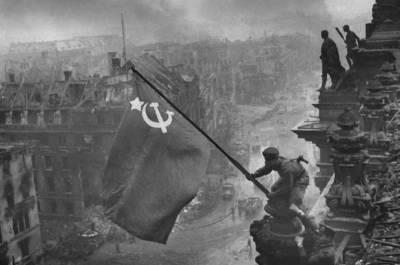 Иосиф Сталин - Как водружали Знамя Победы над рейхстагом - pnp.ru - Москва - Берлин