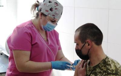 Полную COVID-вакцинацию прошли 360 тысяч украинцев - korrespondent.net - Украина