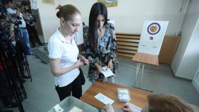 Наблюдатели от СНГ заявили о незначительных нарушениях на выборах в Армении - news-front.info - Армения