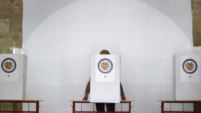Роберт Кочарян - Никола Пашинян - В Армении открылись избирательные участки - ru.euronews.com - Германия - Франция - Бразилия - Иран - Тегеран - Ереван