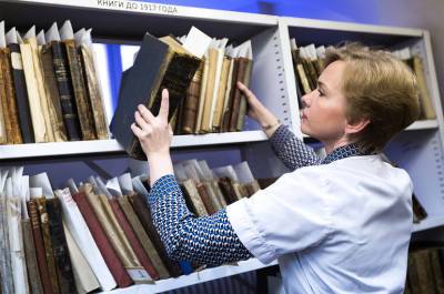 Елена Ямпольская - Старинные книги пересчитают и оцифруют - pnp.ru