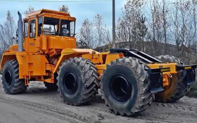 Трактор круче Кировца? Новые российские «монстры» Тэсмарк - zr.ru - Ленинградская обл. - Санкт-Петербург