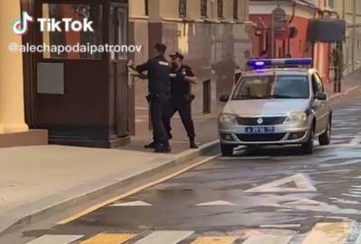 Полицейский покончил с собой возле посольства Туркмении в Москве - sharij.net - Москва - Туркмения