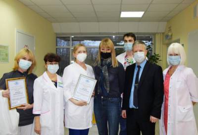 Александр Дрозденко - Светлана Журова - Не просто профессия: Светлана Журова обратилась к медикам в их профессиональный праздник - online47.ru