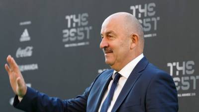 Станислав Черчесов - Черчесов заявил, что есть вопросы по состоянию двух футболистов перед матчем с Данией - gazeta.ru - Дания - Копенгаген
