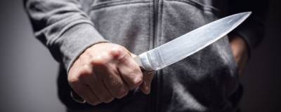 Пьяный мужчина пытался вырезать другу варикоз ножом и убил его - runews24.ru - Новосибирск