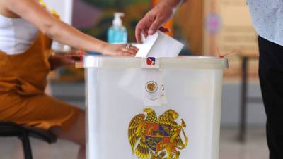 Роберт Кочарян - Никола Пашинян - Гагик Царукян - Партия Пашиняна лидирует с 58% голосов на внеочередных парламентских выборах - gazeta.ru