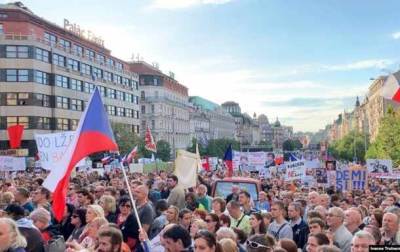 Андрей Бабиш - В Чехии прошел митинг с требованием отставки премьера - news-front.info - Чехия - Прага