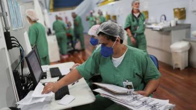 Число смертей от COVID-19 в Бразилии превысило полмиллиона - trend.az - Бразилия