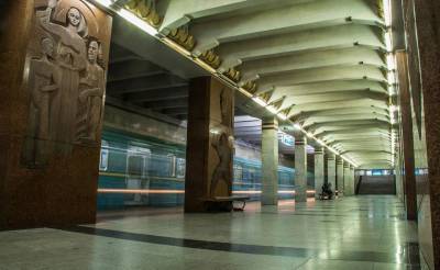 В Ташкентском метро произошел новый инцидент. Испуганные пассажиры пытались выбраться из поезда - podrobno.uz - Узбекистан - Ташкент