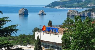 Вспышка коронавируса в крымском "Артеке": количество больных детей увеличилось вдвое - dsnews.ua - Крым - Евпатория