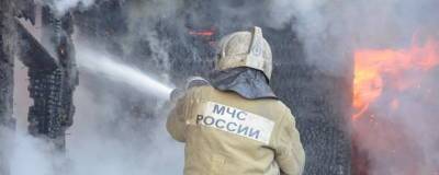 Под Красноярском при пожаре от удара молнии погиб мужчина - runews24.ru - Красноярский край - Красноярск