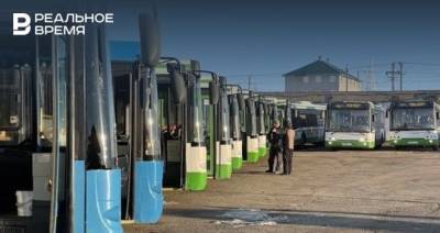 Наиль Магдеев - Илья Зуев - Ольга Плешкова - В Набережные Челны доставят еще 40 автобусов марки ЛиАЗ - realnoevremya.ru - Москва - респ. Татарстан - Набережные Челны