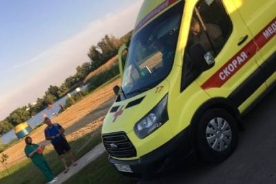 На Центральном пляже Белгорода спасатели вытащили из воды тонувшего парня - mk.ru - Белгород
