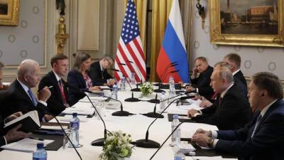 Владимир Путин - Сергей Лавров - Энтони Блинкен - Джо Байден - Джен Псаки - Псаки заявила, что саммит в Женеве не повлиял на политику антироссийских санкций - vm.ru - Женева - Переговоры