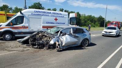 В ДТП под Саратовом пострадали четыре человека, в том числе двое детей - runews24.ru - Саратовская обл. - Саратов - Волгоград